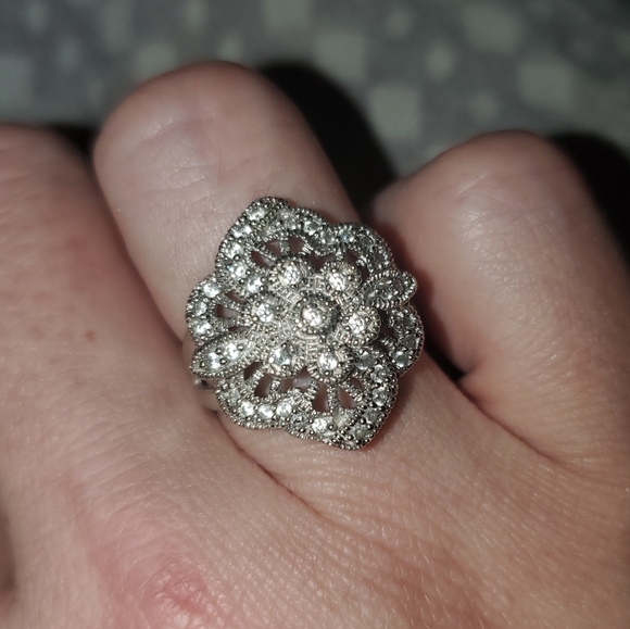 🚫🚫SOLD🚫🚫 Antique ring - Picture 2 of 4